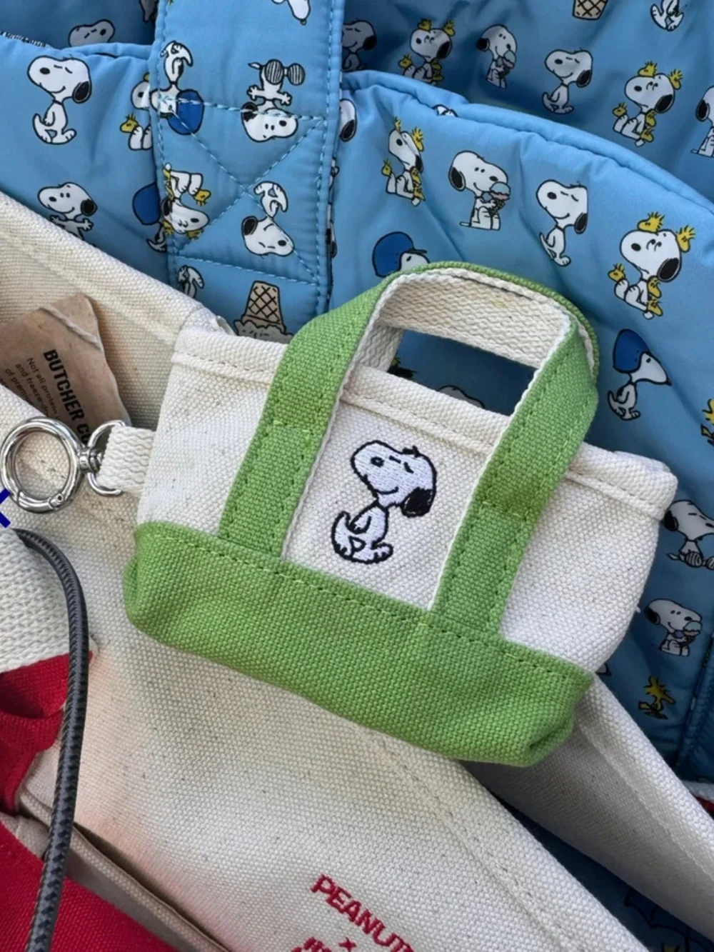 LITTLE BEAST x PEANUTS Snoopy Poop Bag Holder - Picture 1 of 7
